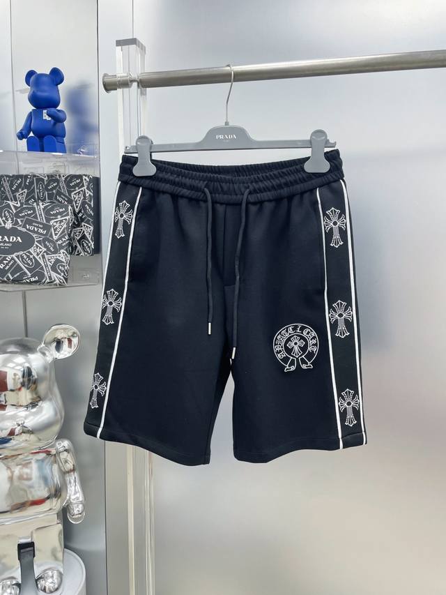 Ch 克罗心 2025Ss春夏字母休闲短裤 Rr 身穿着非常舒适 低调不失奢华 穿出去非常有档次 裤型款式和裁剪亦无需多言 上身精致跃然 尺码：M-3Xl