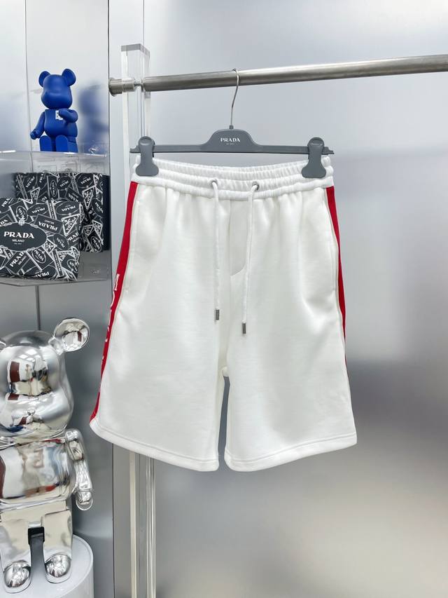 Mon 蒙口2025Ss春夏织带字母休闲短裤 Rr 身穿着非常舒适 低调不失奢华 穿出去非常有档次 裤型款式和裁剪亦无需多言 上身精致跃然 尺码：M-3Xl