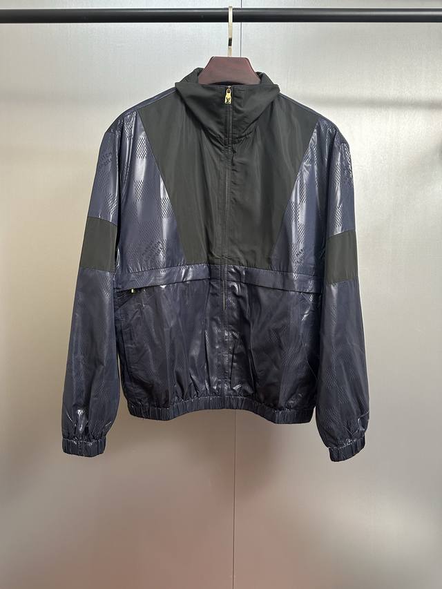 Louis Vuitton25Ss早春运动衫 正品23600购入，定制方格科技尼龙提花布，细格里布、提花面料，面料拼接，定制1：1五金链，定制1：1拉链，定制1