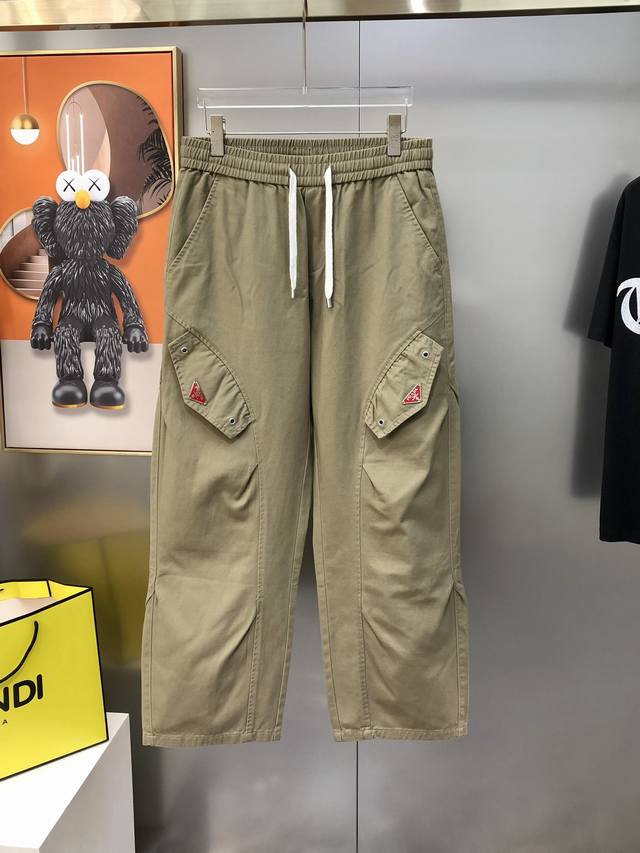 p*Ada 普拉哒2025春夏新款原单男士休闲裤 阔腿宽松直筒裤 柜台同步售卖 爆款高端定制 原单狠货 简洁时尚百搭款绣三角标印胶字母Logo设计 定制原版进口