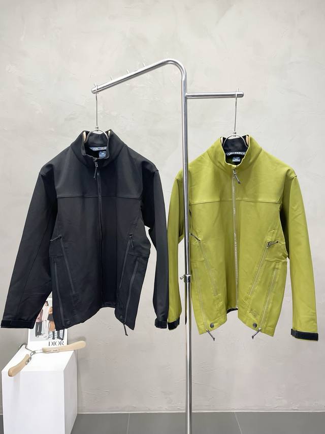 Arc’Teryx始祖鸟独家专供最新时尚秋冬夹克 经典设计感与颜值爆棚的外套，品质更是无法挑剔品控可以直接入手，不容过错的高端臻品！通过细节图片便可感受到它强悍