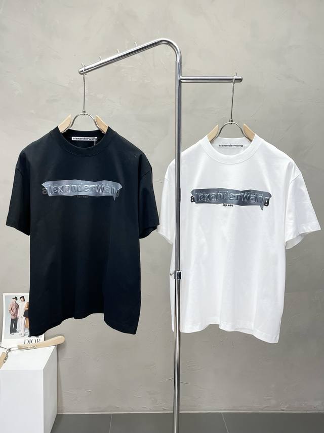 Alexanderwang亚历山大王独家专供新款原单男士休闲短袖 高端定制 高版本 时尚百搭爆款进口面料 手感超柔软细腻 穿着亲肤舒适 高端精品 代工厂p精细做