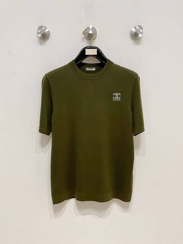 进口莱赛尔羊毛针织 不起球 不勾丝 香奈儿2025秋冬最新系列，专柜1:1顶级复刻，全品相！潮人必备单品！懂货的老铁赶紧下手 尺码M~Xxl