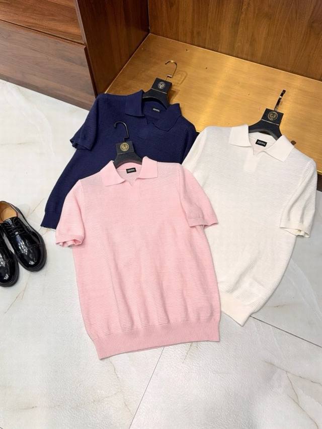 匠心工艺独特衣领设计平铺细节图