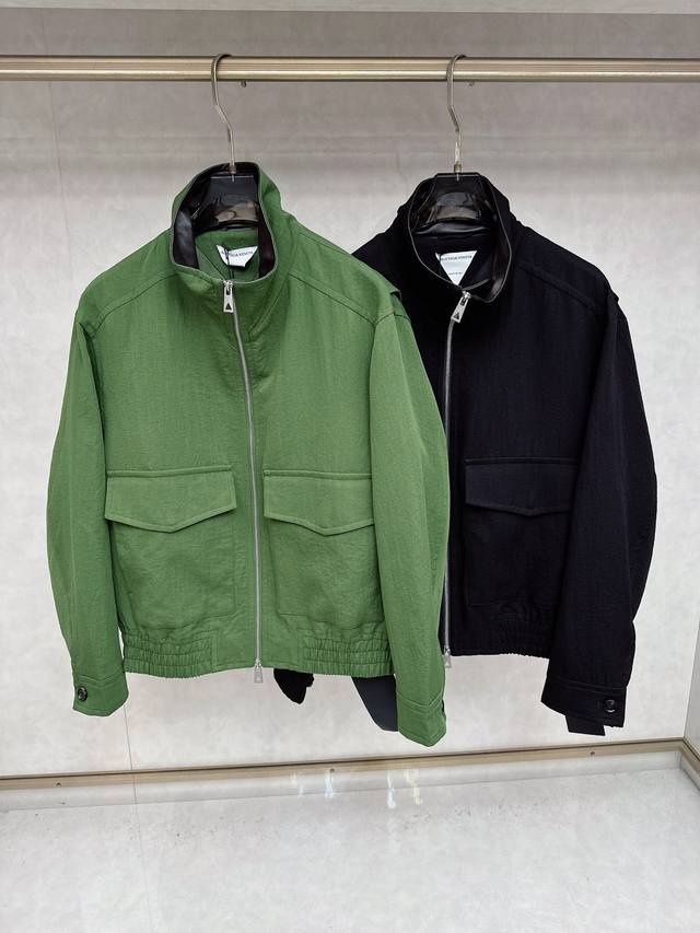 Bc 2025早秋最新款时尚设计师款夹克外套.处处细节显工艺足够的高级 结构性剪裁的设计改变来展现男士多样的形象变化，修身利落、剪裁合体，满足时下正流行的多层次