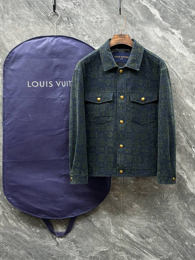 46 2025秋款新款牛仔夹克 原版1:1订制五金配件全进口原版定制 欢迎专柜对比 超柔软 超级重工 面料做工杠杠的版型完美 注意面料超舒服 独家款 非市场货