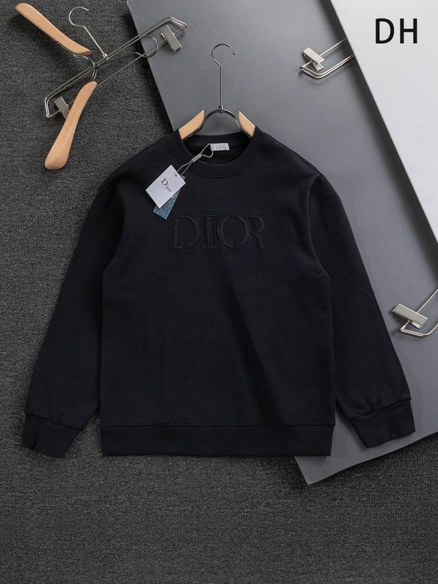 Dior 迪奥 微宽版 Cd 微宽版型S-Xl 25Ss秋冬款卫衣 永远不败 经典款 永久精品 专柜永恒经典水洗款 胸前经典Cd字母Logo刺绣，领口袖子下摆水