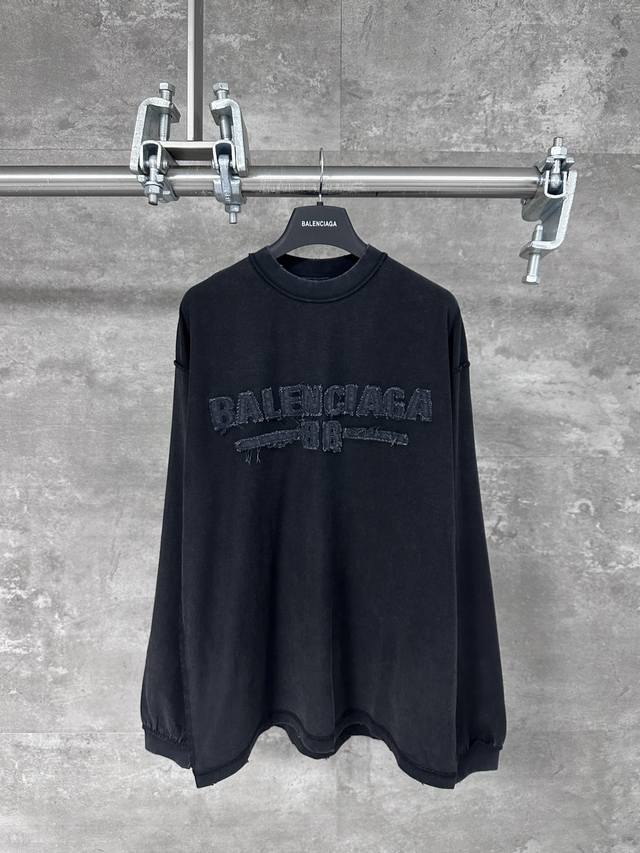 Blcg 25Ss新款贴布刺绣Logo磨烂洗水做旧圆领长袖长T 水洗黑配色 男女同款 尺码 1 2 3码 全码现货供应 工艺说明：采用100%定织定染纯棉面料