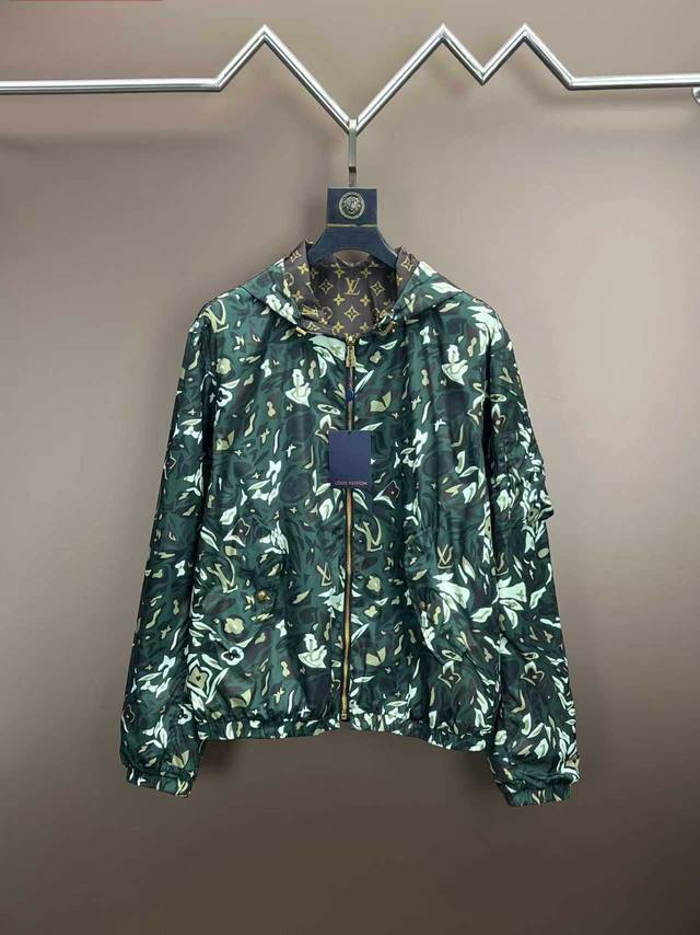 Lv 路易威登25Ss 新款 Nigo 联名款 双面连帽拉链夹克 尺码:S M L Xl 三标齐全 双面穿