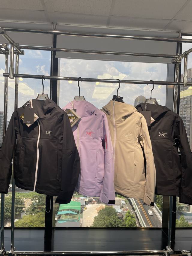 秋冬新款 始祖鸟Beta响尾蛇女款，致雅棕 码数：S-2Xl