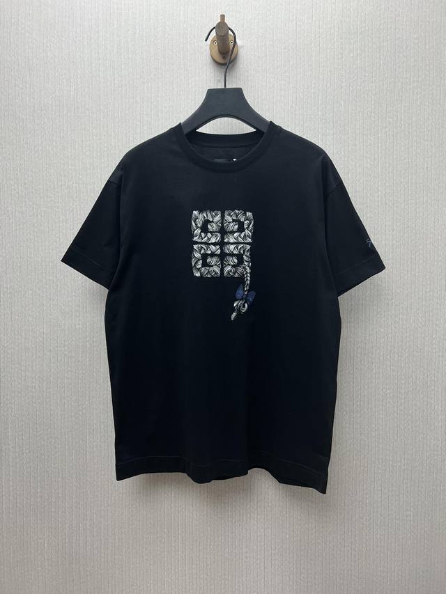 纪梵希 25Ss新款Logo图案印花圆领短袖T恤 男款 高版本 码数：S.M.L.Xl.