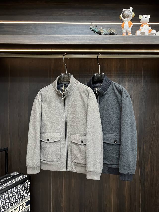 羽绒主推p Lp2620Ss早秋新款发布Lp立领羽绒服！秋冬爆款字母印花羽绒外套，90白鹅绒填充羽绒服，穿上就是舒适自在又显瘦的存在，慵懒而随性，结合干净简单的