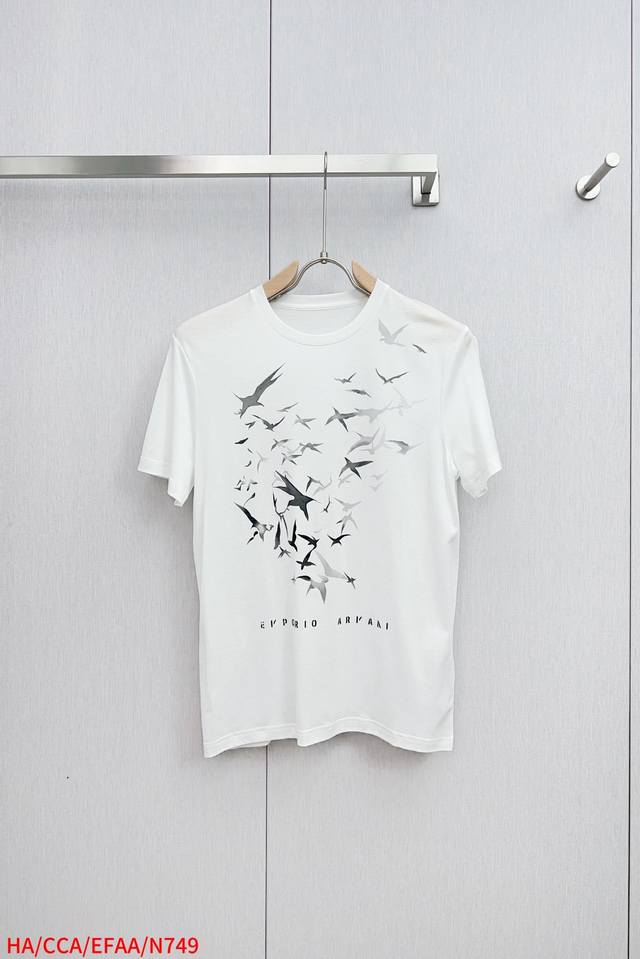 N749 Ha 爱马仕 顶级品质 2025款新品短袖！精选顶级原版面料，手感柔软。顶级进口私货，时尚设计潮流短袖，不失奢华 品质毋庸置疑 上身效果超赞，奢华官网