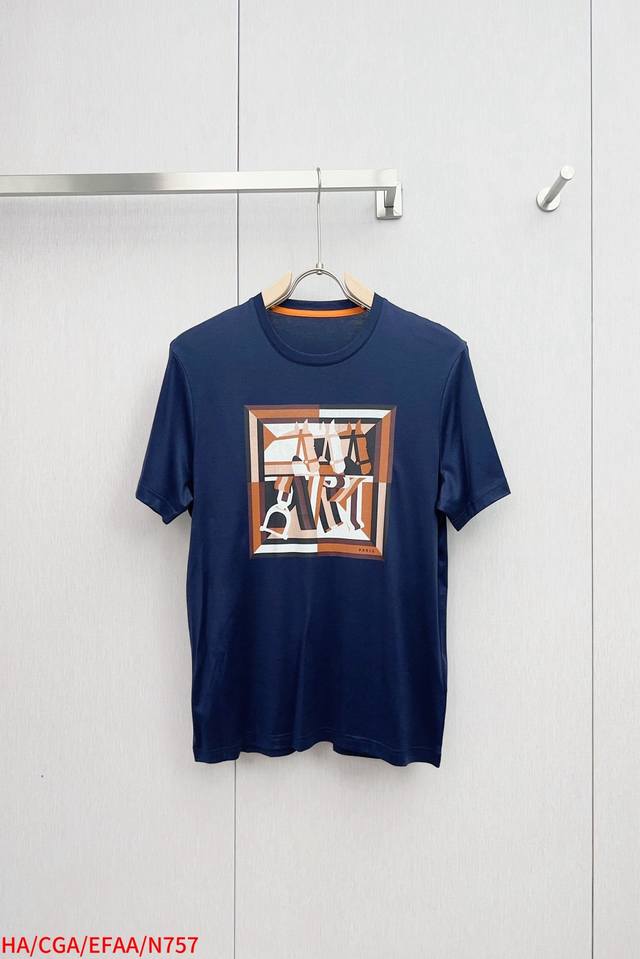 N757 Ha 爱马仕 顶级品质 2025款新品短袖！精选顶级原版面料，手感柔软。顶级进口私货，时尚设计潮流短袖，不失奢华 品质毋庸置疑 上身效果超赞，奢华官网