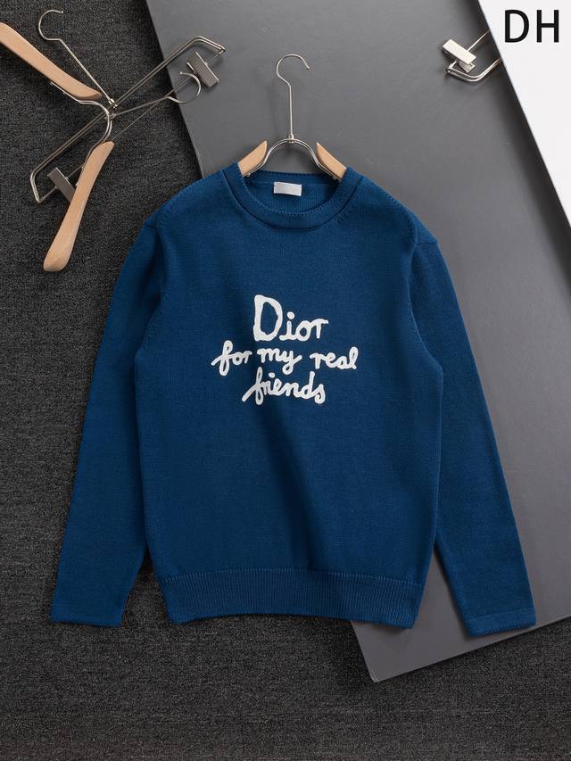 Dior 迪奥 微宽版 Cd 微宽版型S-Xl 25Ss永远不败 经典款 永久精品 专柜永恒经典款 Cd胸前字母手绘签名刺绣Logo圆领毛衣 重工艺 男女同款