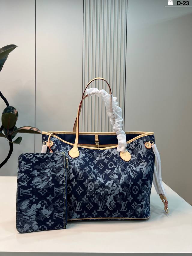 D-23尺寸33×28折叠盒 Lv 牛仔Neverfull购物袋 超级喜欢牛仔系列的 很适合当妈咪包～超级能塞
