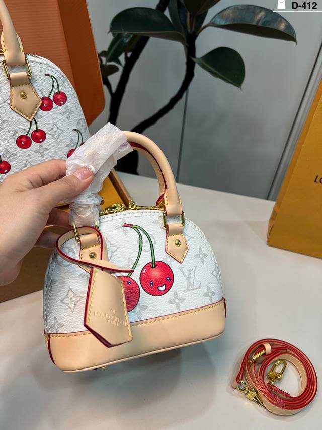 小 D-412尺寸:17×14 24×18配盒 Lv新款樱桃贝壳包 很高级 可盐可甜 极致美感 绝美女孩就是你