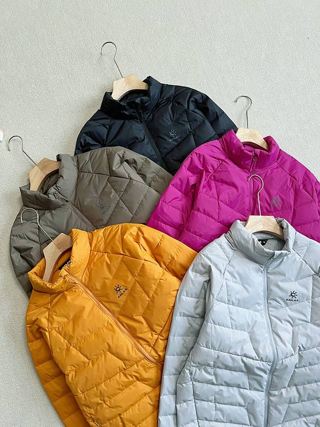 Kailas凯乐石Gt Zero立领羽绒服900蓬拒水鹅绒保暖轻量户外登山男 线上2900+ 为户外登山运动设计，Gt Zero作为轻量中层羽绒服，可单穿可内搭
