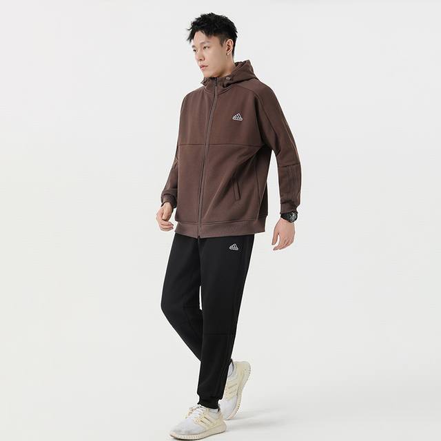 品牌 : 阿迪达斯 款号 : Hg1833长套绒 尺码 : Xs-2Xl 颜色 : 黑色，杏色，咖啡色， 面料 : 复合水貂绒，绣标 ，