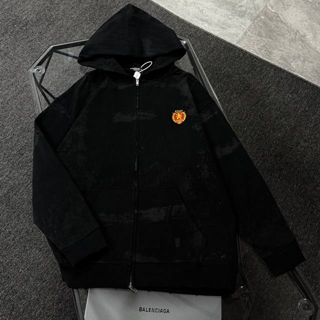 Balenciaga 巴黎世家 25款高版本拉链连帽卫衣，落肩宽松版型，全棉面料克重480克 不变形 不缩水 三标齐全 男女同款 工艺：磨烂破洞刺绣手绘涂鸦工艺