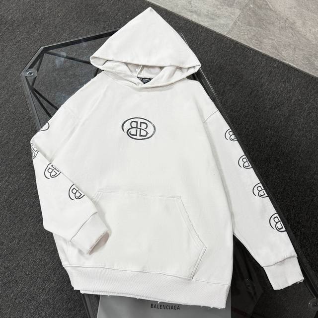 Balenciaga 巴黎世家 25款高版本连帽卫衣，落肩宽松版型，全棉面料克重480克 不变形 不缩水 三标齐全 男女同款 工艺：磨烂破洞.进口康丽机数码直喷