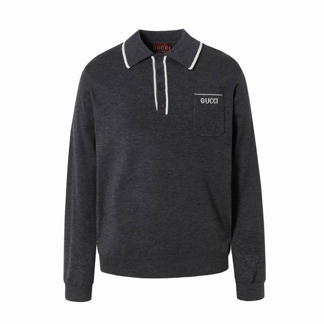 原单品质 Guc古驰 24Fw 字母口袋翻领毛衣 原13,500购入，面料采用100%纯绵羊毛毛纱织造后做特殊羊毛毛衣洗水处理，整体舒适感对比原版更加亲肤，进口