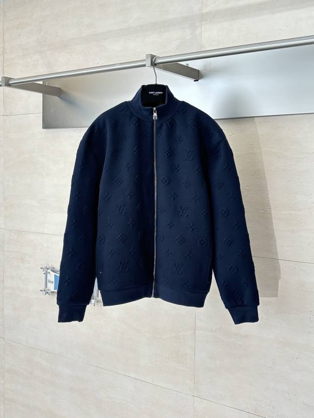 LV 路易 Ss26 早春新款 Monogram满印压花压纹拉链夹克外套 Size：S M L Xl
