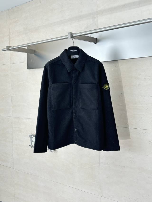 Stone Islan* 石头岛 纯色单排扣羊毛呢开衫外套 定制90羊毛10羊绒面料后工艺处理后表面丝滑有光泽有一种金属尼龙系列的光泽感定制开模四合扣整件外套依