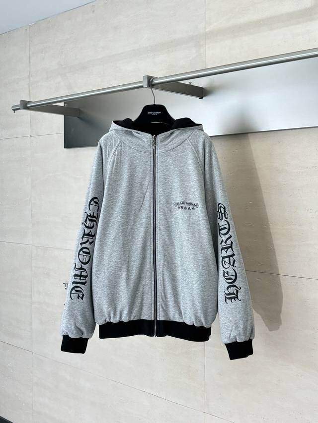 Chrome Heart* 克罗心 25新款 马蹄印双面穿连帽棉服外套 原版国内现货3.98W购入 开发成本极高 正面采用提花梭织面料 起订量1000米起 另一