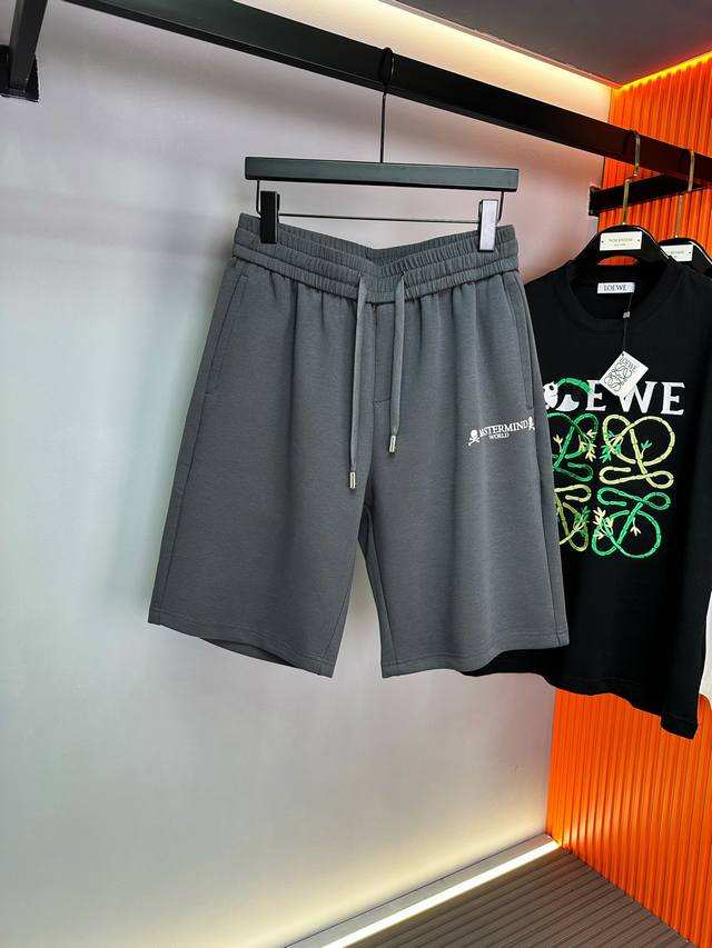 最大可穿至200斤 Mmj：2025夏季新款男士休闲短裤，高级定制全棉透气面料，舒适度极高，细节无可挑剔，顶级辅料配备，原版Logo设计理念，手感细腻柔软！上身