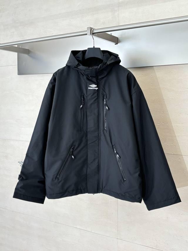 Balenciag* 巴黎Blch 24Ss 3B滑雪系列夹棉滑雪服 定织定染同纹路格形面料7*8格纹 加上特殊工艺做到国标防雪防风防水性能 造价极其高昂内里5