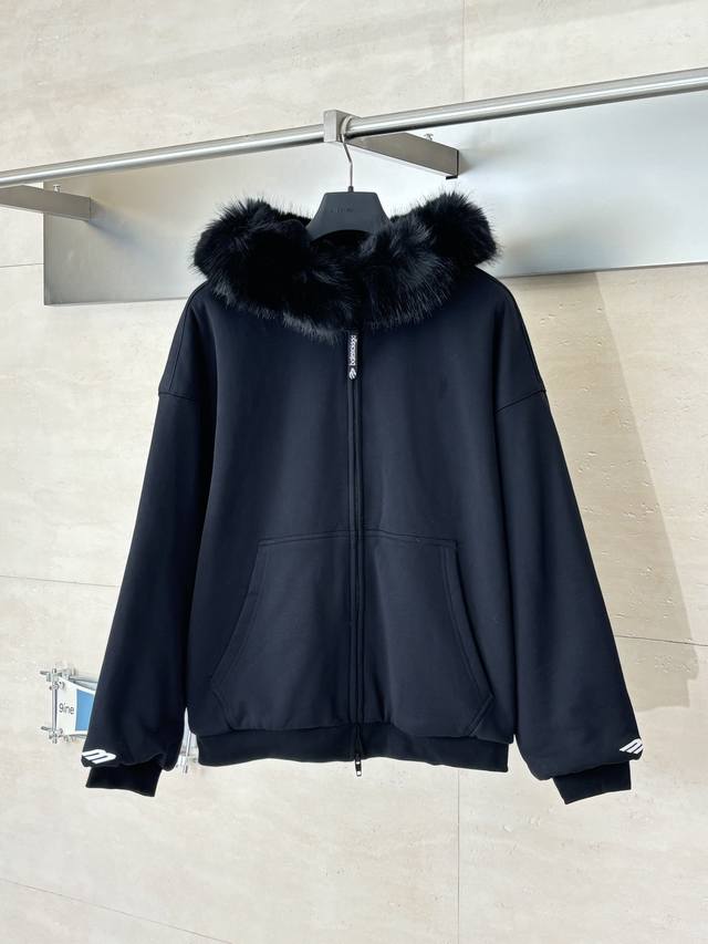 Balenciag* 巴黎Blcg Fw25冬季Skiwear系列拉链长袖毛领连帽衫卫衣 环保毛绒领 内里棉绒.Logo采用万针立体刺绣.整体宽松版型 Size