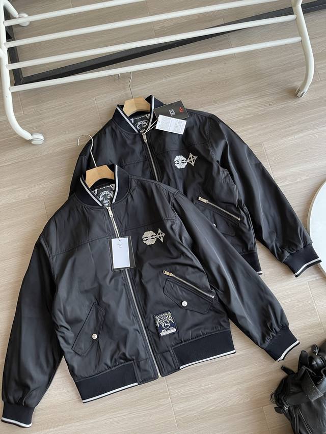 Evisu福神 2025秋冬季新品男士仙鹤嵌条大M棒球服通勤夹克外套棉服 货号：2Eahtm5Jk1039Rxyq 颜色：黑色 工艺：刺绣 款式：飞行员棉服 配