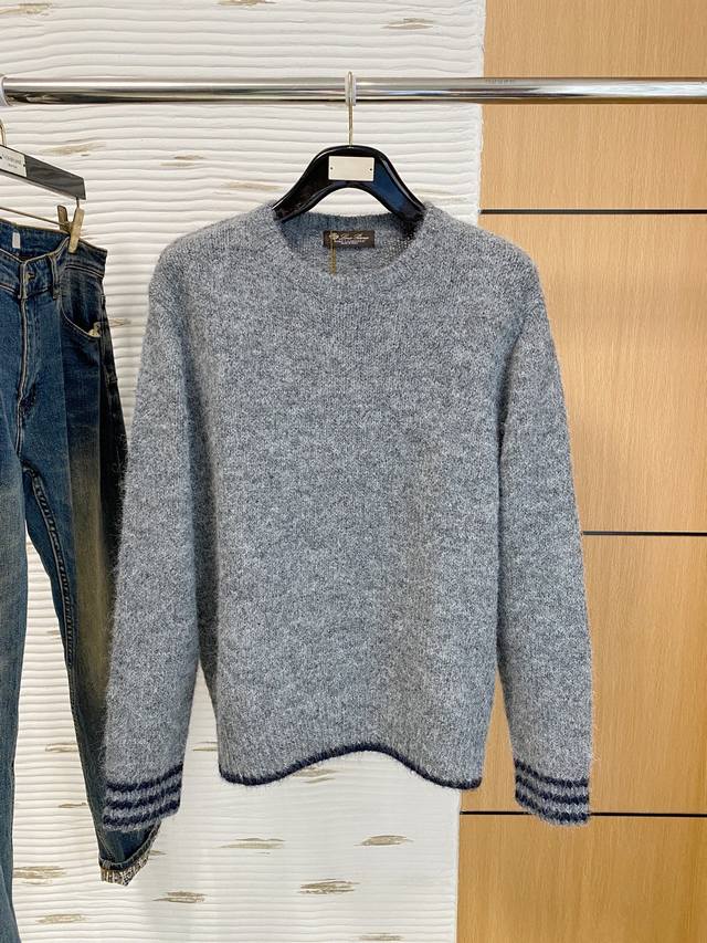 Lp2640 新品 秋冬新款针织羊毛衫高品质意大利进口羊毛面料，高密度针织，时尚百搭毛衣，帅气十足。耐穿不易变形，版型，各种风格都能轻松Hold住，年年被追捧的