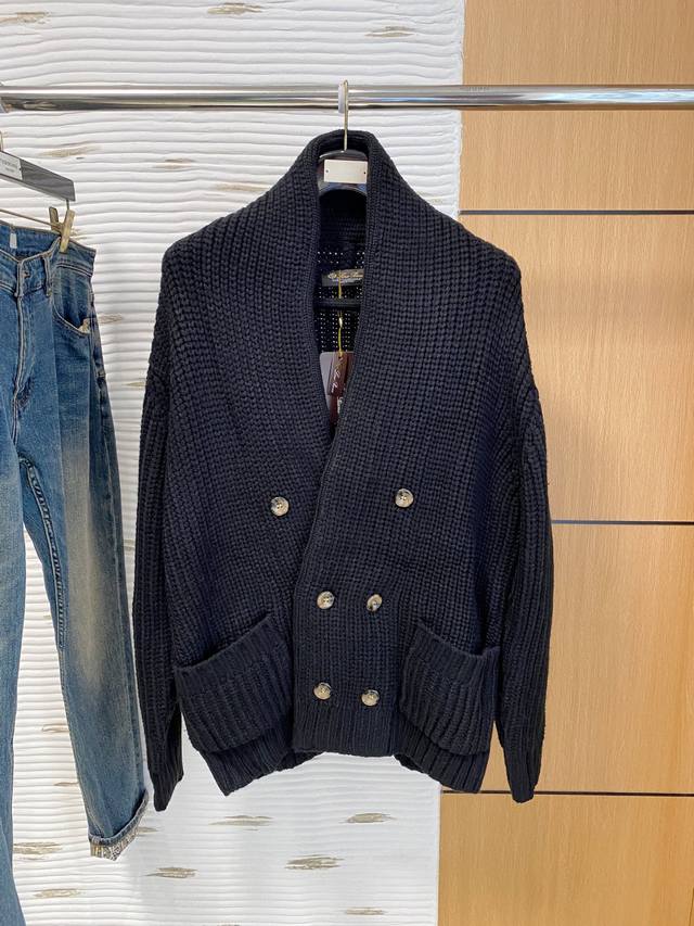 Lp2640 新品 秋冬新款针织羊毛衫高品质意大利进口羊毛面料，高密度针织，时尚百搭毛衣，帅气十足。耐穿不易变形，版型，各种风格都能轻松Hold住，年年被追捧的