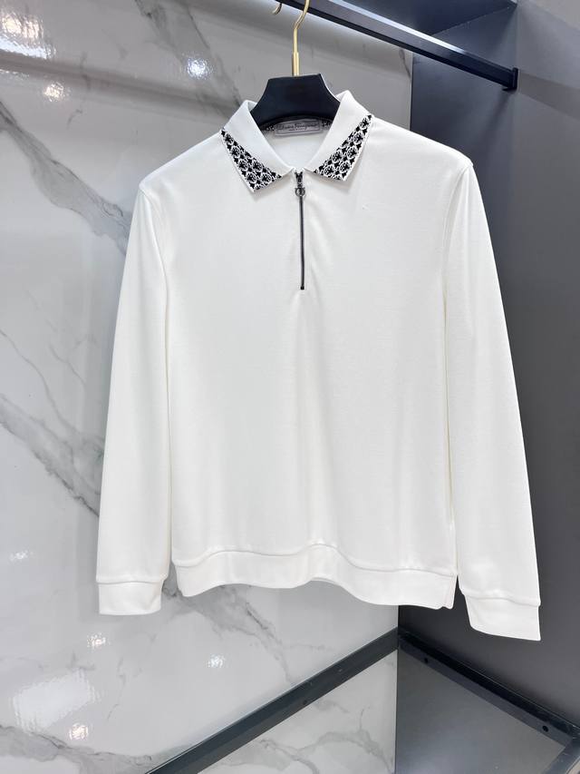 菲拉格慕-2025新品 专柜在售 时尚高端男装加绒polo，设计干净利落整洁，董事长精英必备系列，舒适松弛又不失大气感，小立领定位设计打破传统束缚，更具年轻时尚