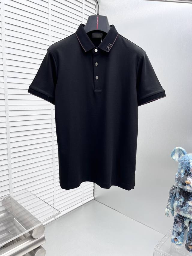 Dio* 25Ss新款休闲商务翻领短袖，科技面料，体感非常棒，手感顺滑质感很棒！弹性好，无任何束缚感，面料自带透气网孔，吸湿排汗，速干保持干爽，小翻领门襟排扣设