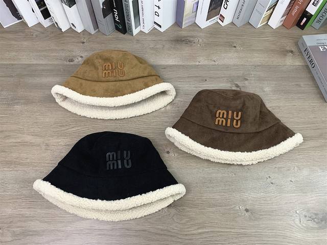 9934##Miumiu渔夫帽休闲盆帽男女同款百搭帽子# 均码 颜色：黑色 咖啡色 卡其色