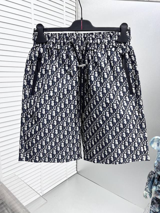 Dio* 2025夏季新款休闲短裤！品牌经典Logo休闲裤 ，定制面料，舒适度极好，手触感强烈。辨识度极高，完美品相工艺。 尺码：M-3Xl