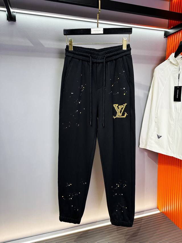 驴牌2025秋冬新款休闲裤！官网同步发售。品牌经典Logo休闲裤，定制面料，舒适度极好。辦识度极高，完美品相工艺。尺码：29-38