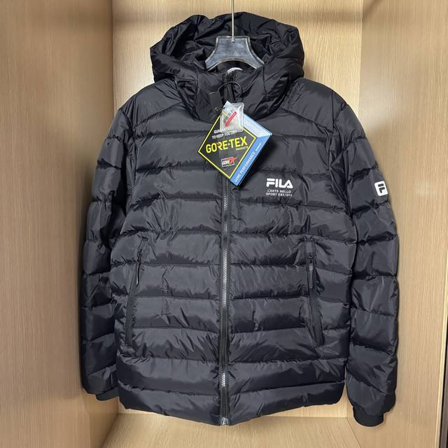 款号：B38 斐乐2025新款徽标反光Logo拼接情侣款连帽羽绒服外套 90白鸭绒 双层内里 网红明星同款 高版本 高 品质 面料防水处理，耐磨、透气、防水、防