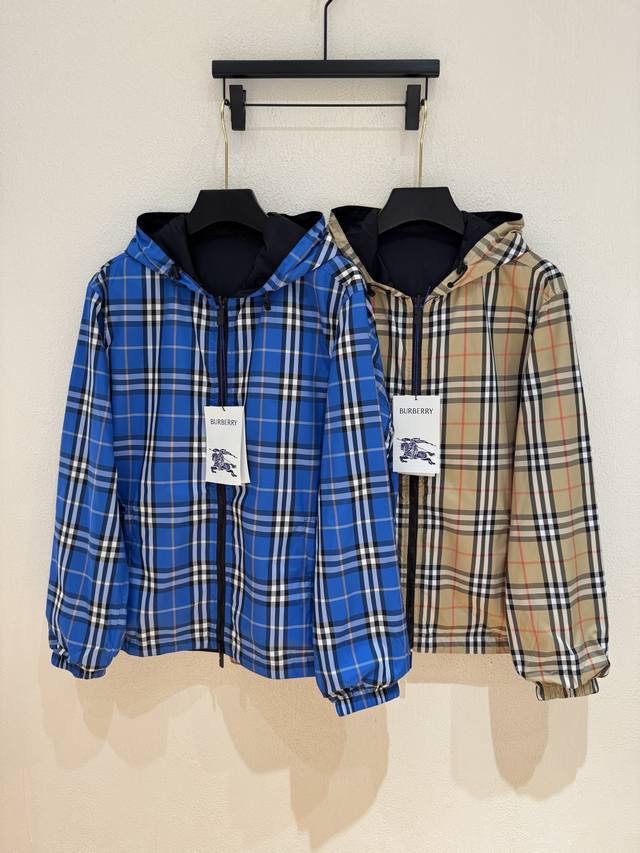 Bbrb。格纹双面穿外套定织定染格子面料，区别 市面现成面料格子大1Cm的一眼假差距，前幅、后背、定位，还原所有对位问题，件裁、修片花费巨大人工时间成本，整件除