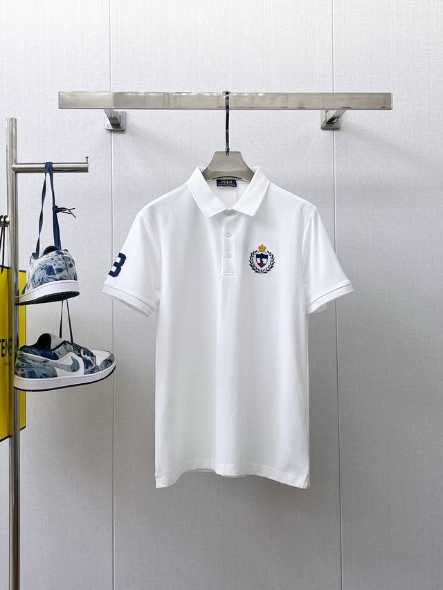 保罗 高端货商务 白领 单位人士必入单品！ 休闲商务翻领短袖，科技面料，体感非常棒，手感顺滑质感很棒！弹性好，无任何束缚感，面料自带透气网孔，吸湿排汗，速干保持