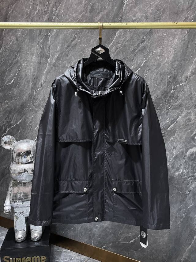 8365＃ 上新 Chrome Hearts夹克系列 专柜同步 特殊版型 透气防风 克罗十字拼皮尼龙夹克双层外套 防风防水定制面料 原版五金开模 工艺细节精细到