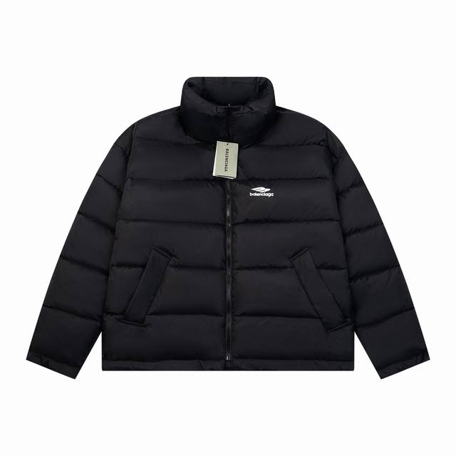 款号#S629 巴黎世家 Balenciaga Blcg 24Fw 3B刺绣黑白正反双面穿茧型滑雪羽绒棉服外套 正确版本 定制定染70D平纹尼龙冲锋衣面料 面料