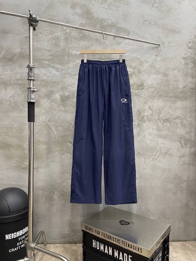 款号#S579 巴黎世家 Balenciaga Blcg 25Ss 海军蓝半环刺绣反光条运动套装 正确版本 欢迎对比 定制消光塔丝隆冲锋衣面料 面料经过防水涂层