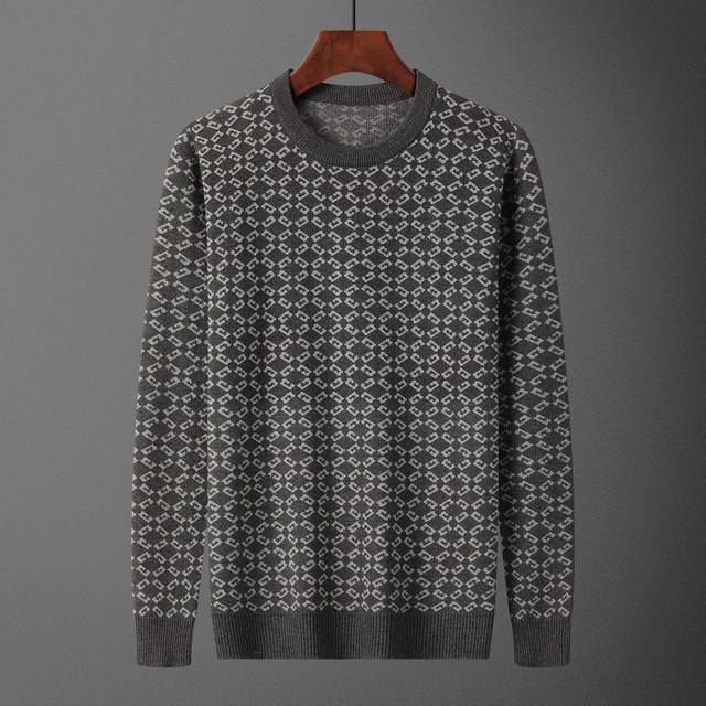 款号：A689# 2025年秋冬新款圆领套头毛衣 官网同步 ， 款式 时尚 高端 大气，舒适保暖， 码数：M-3Xl 颜色：灰色