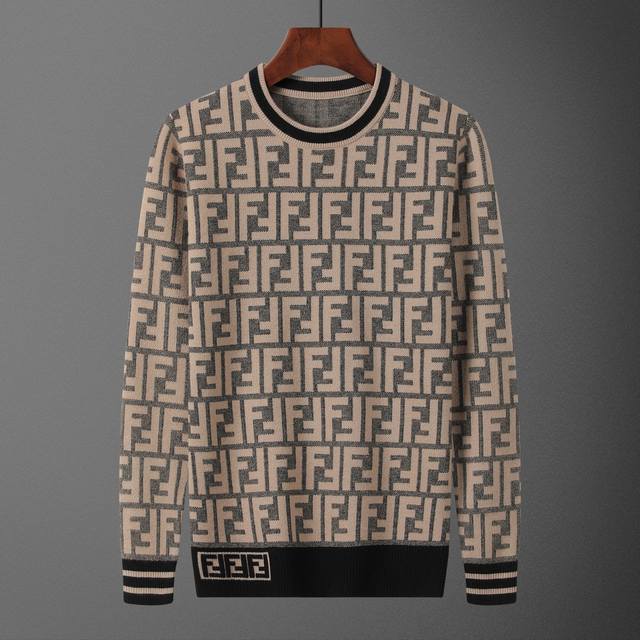 款号：A667# 2025年秋冬新款圆领套头毛衣 官网同步 ， 款式 时尚 高端 大气，舒适保暖， 码数：M-3Xl 颜色：卡其色