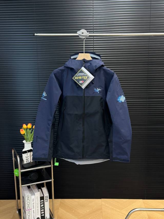 Arcteryx始祖鸟Songtsam松赞联名系列纳木措Beta Sl Gammax 松赞 联名款 Beta Sl 3.0 Songtsam 情侣款刺绣渐变Lo