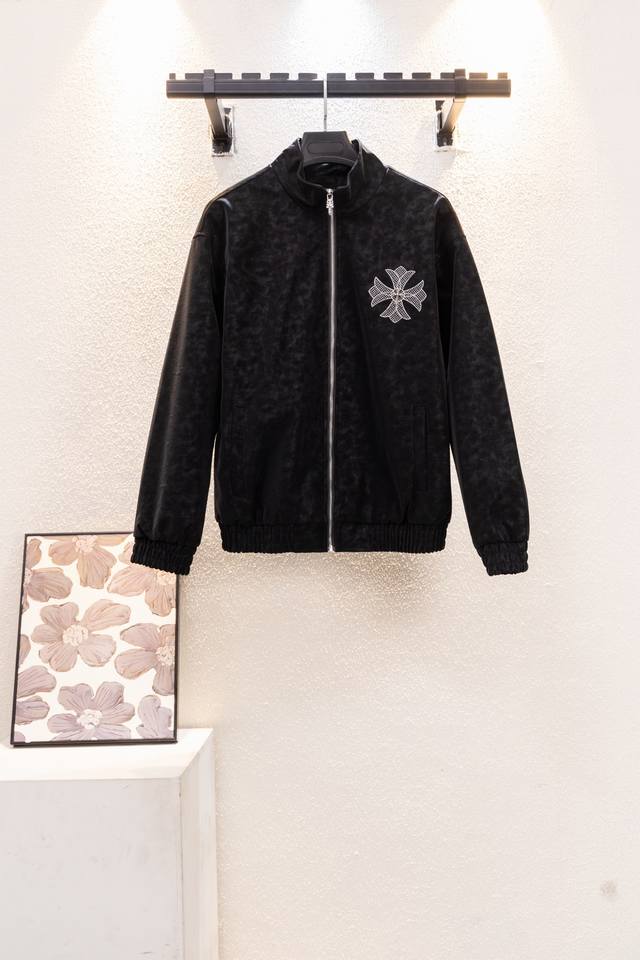 pg 顶级版本 款号K6254 克罗心 21Fw男女情侣重磅羊毛呢刺绣棒球服夹克外套 厚实！ 神级单品，克罗心 凭借鲜明的标志，轻奢的加持，占领了街头潮流的制高